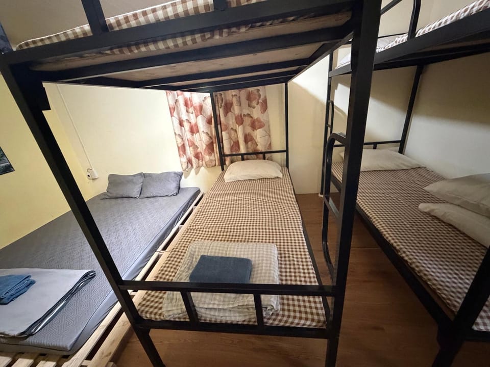 bunk bed