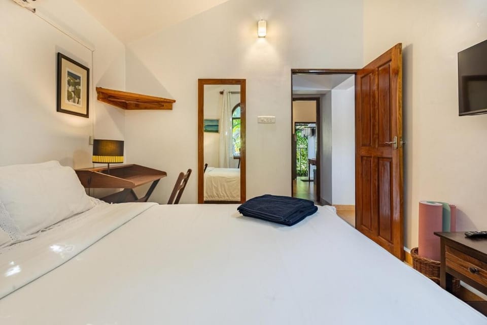 Riverview Villa On the River! Boutique Paradise Vacation Villa in Canacona