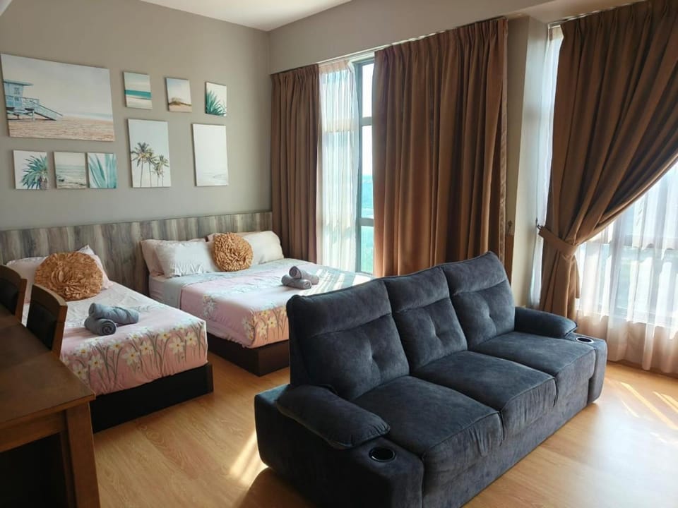 Bed, Seating area
