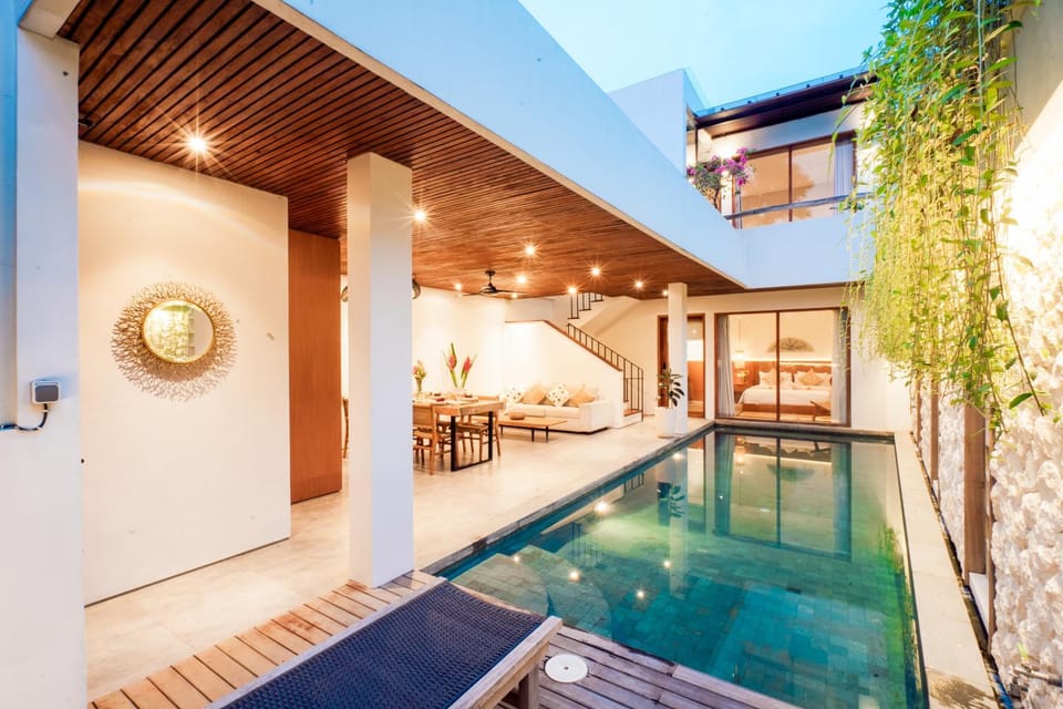 Property building, Dining area, Bedroom, Pool view, Swimming pool