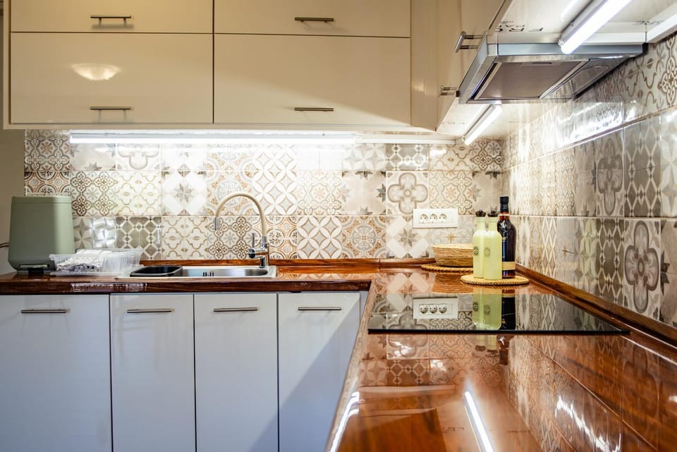 Kitchen or kitchenette, dishwasher, minibar, pet friendly, stove