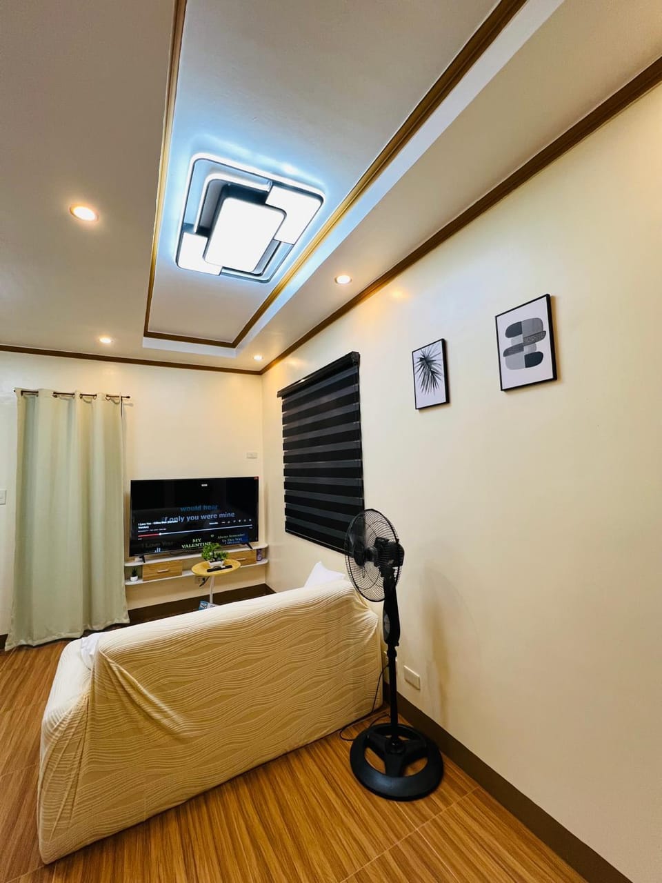 TV and multimedia, Photo of the whole room