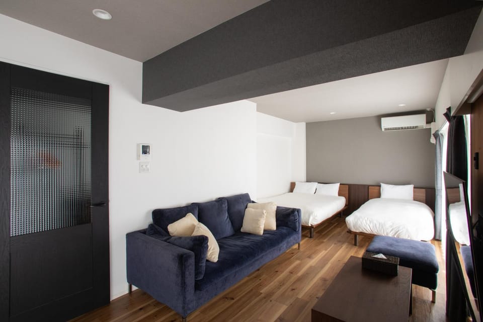 Bed, Living room, Photo of the whole room, Bedroom