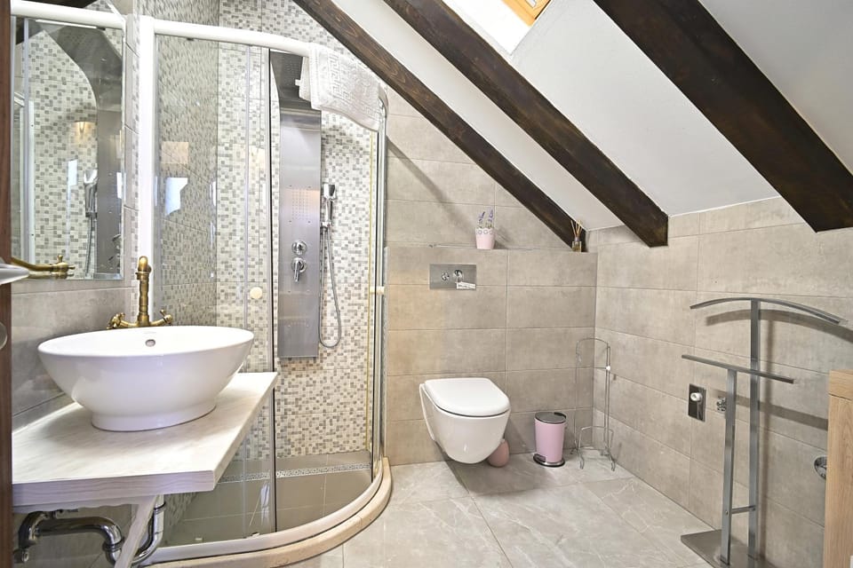 Shower, Toilet, Bathroom