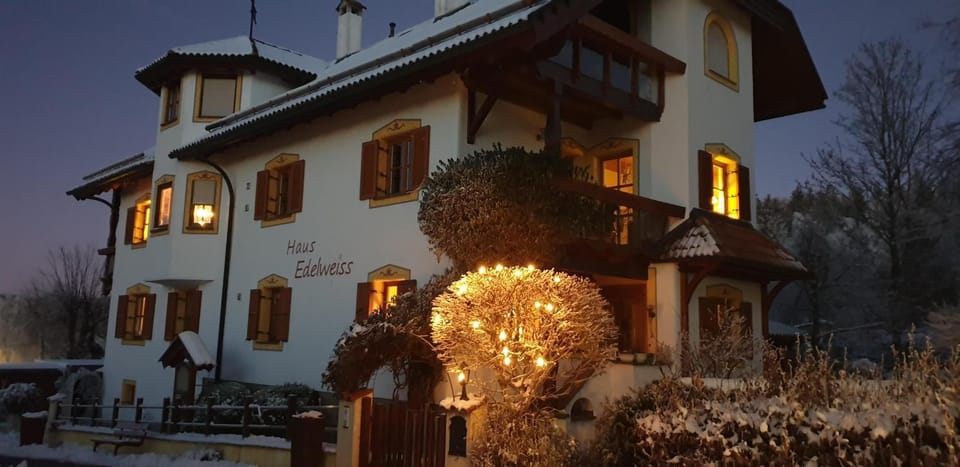 Property building, Winter