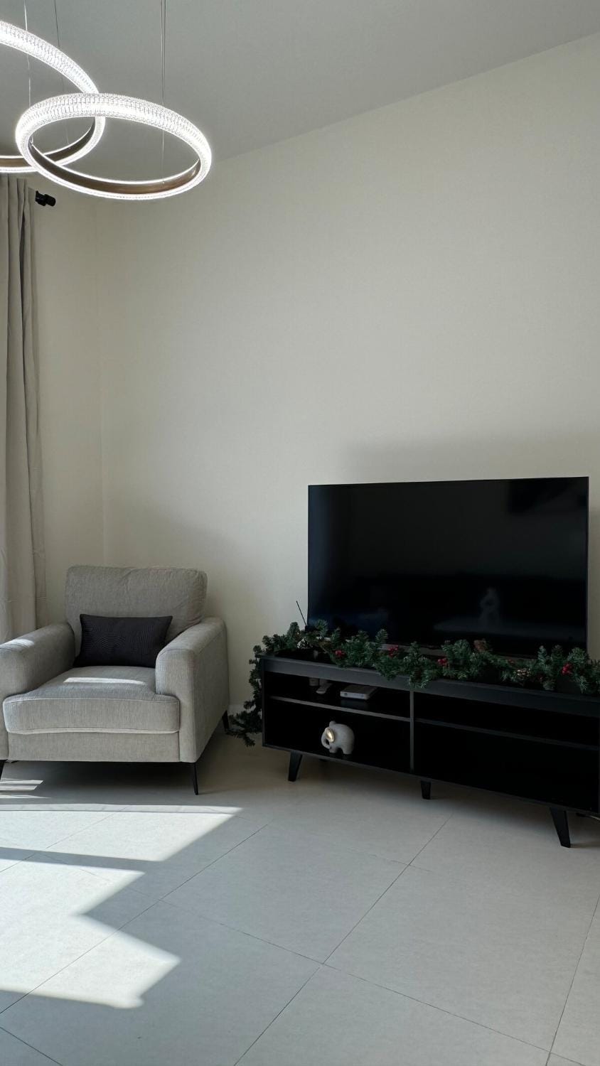 Светлая и просторная квартира Apartment in Al Sharjah