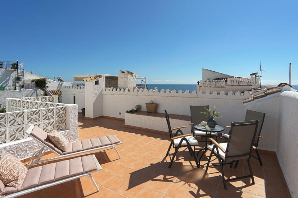 View (from property/room), Balcony/Terrace, Sea view