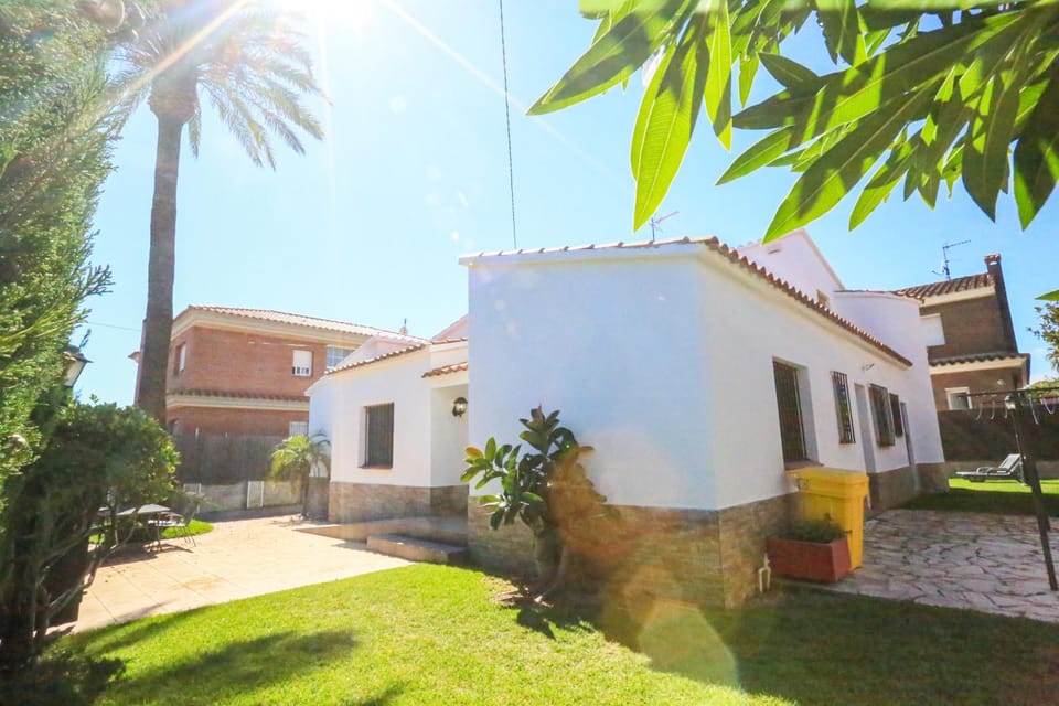 LITORAL COSTA DORADA - VILLA FIORELLA Only Families Villa in Cambrils