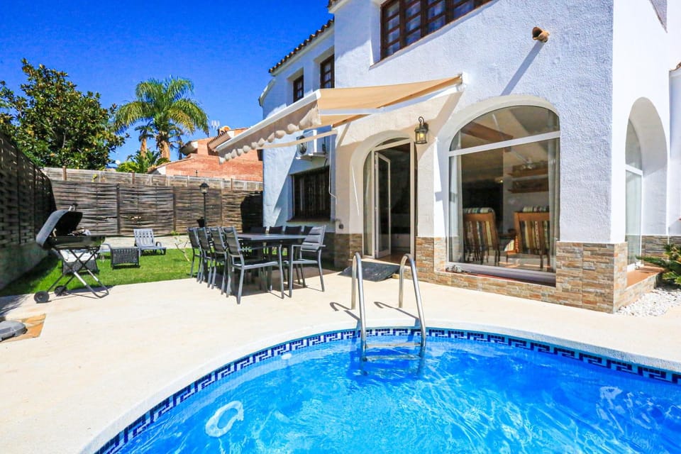 LITORAL COSTA DORADA - VILLA FIORELLA Only Families Villa in Cambrils