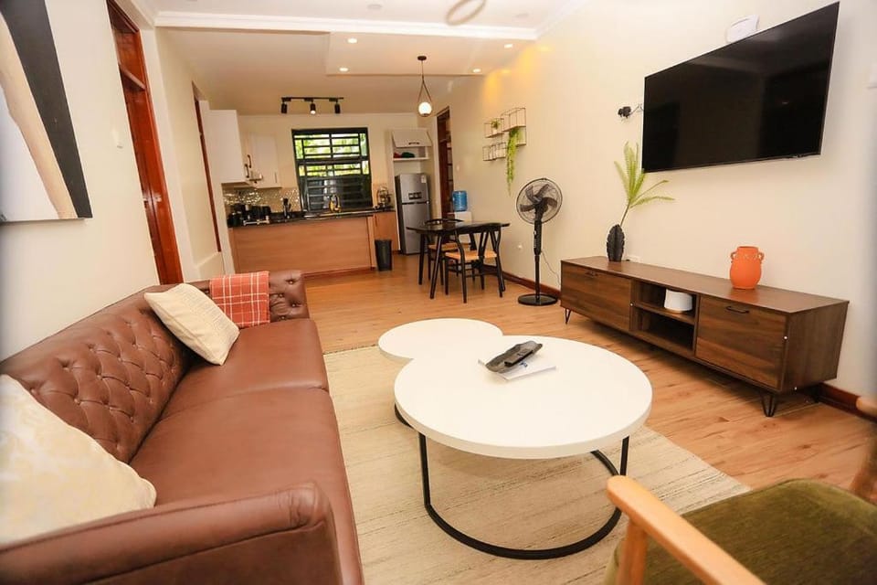 Communal lounge/ TV room, TV and multimedia, Kitchen or kitchenette, Living room, Seating area, Dining area, Evening entertainment