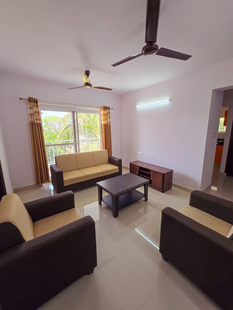 Living room, Photo of the whole room, Seating area