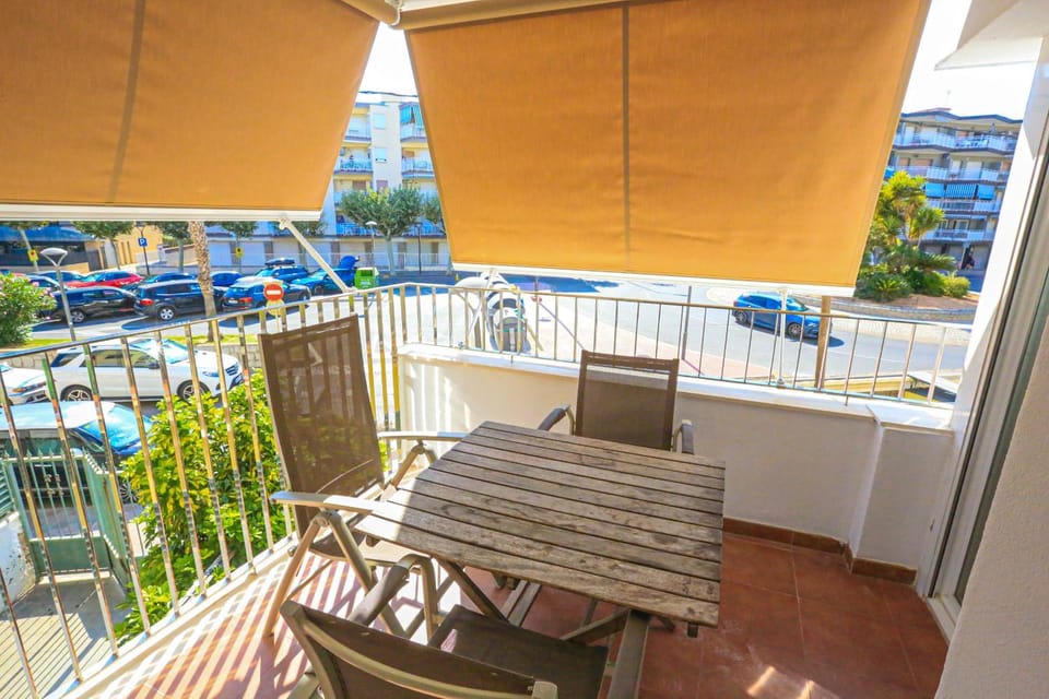LITORAL COSTA DORADA - REGUERAL Only Families Apartment in Cambrils