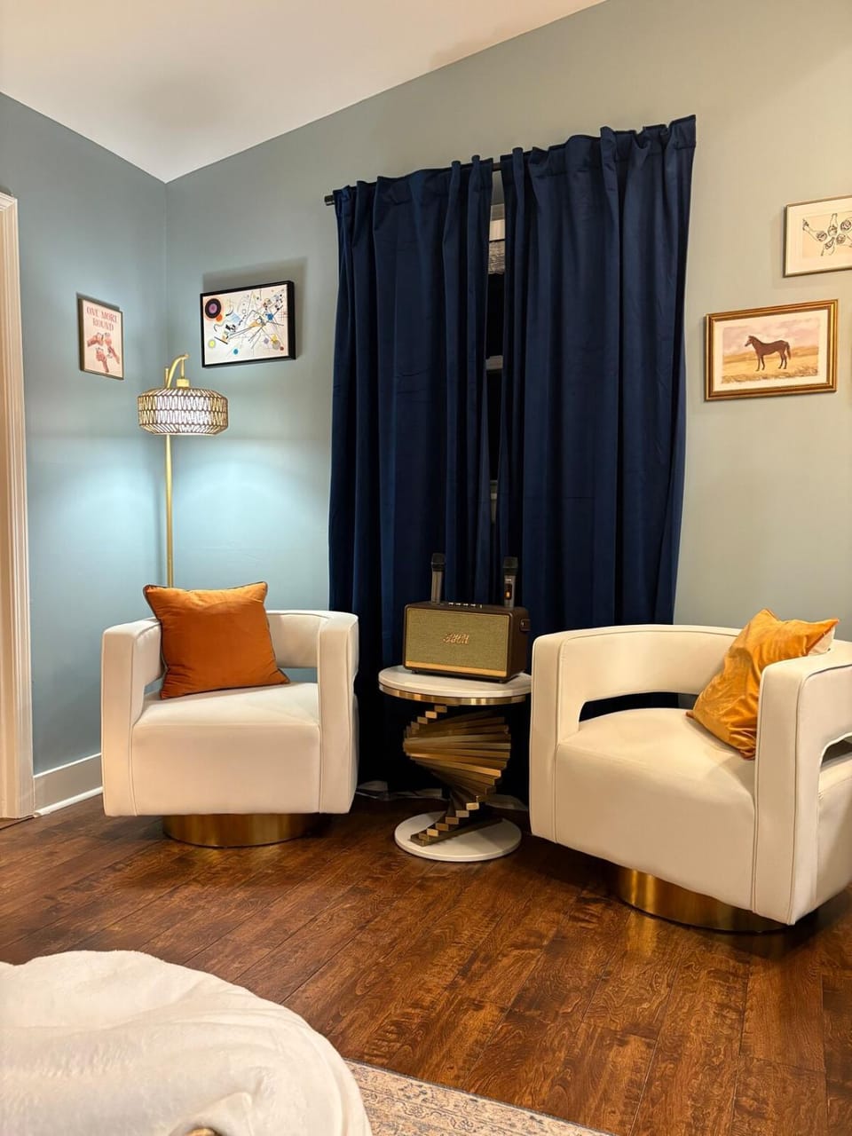 Seating area