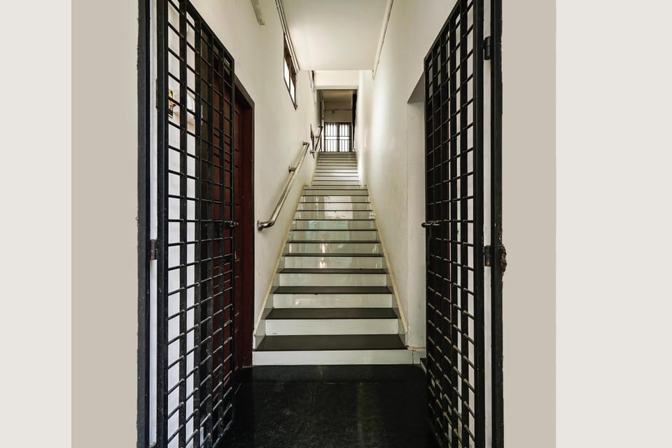 Buraimi Apartments Hotel in Kochi
