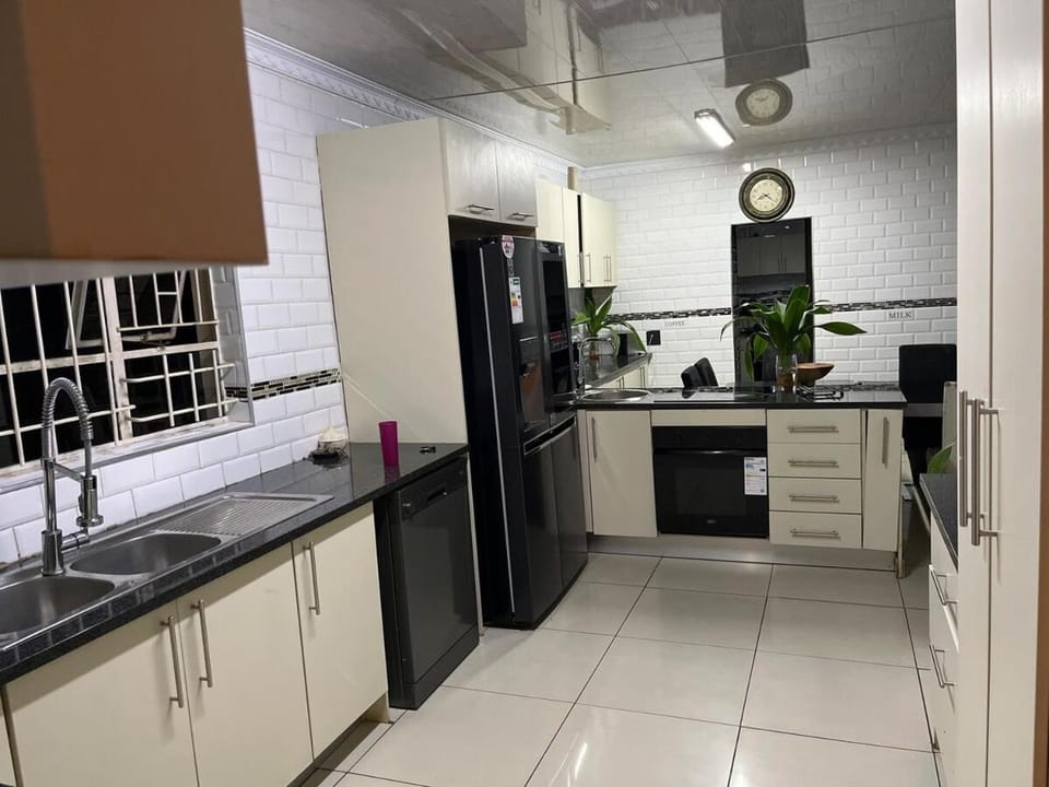 Berry Home 4U Apartment in Pretoria