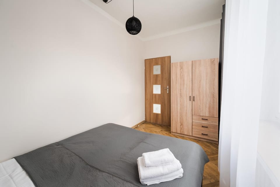 Bed, Photo of the whole room, Bedroom, towels, wardrobe