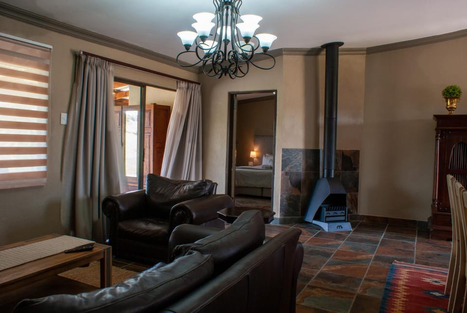 Living room, Seating area, fireplace