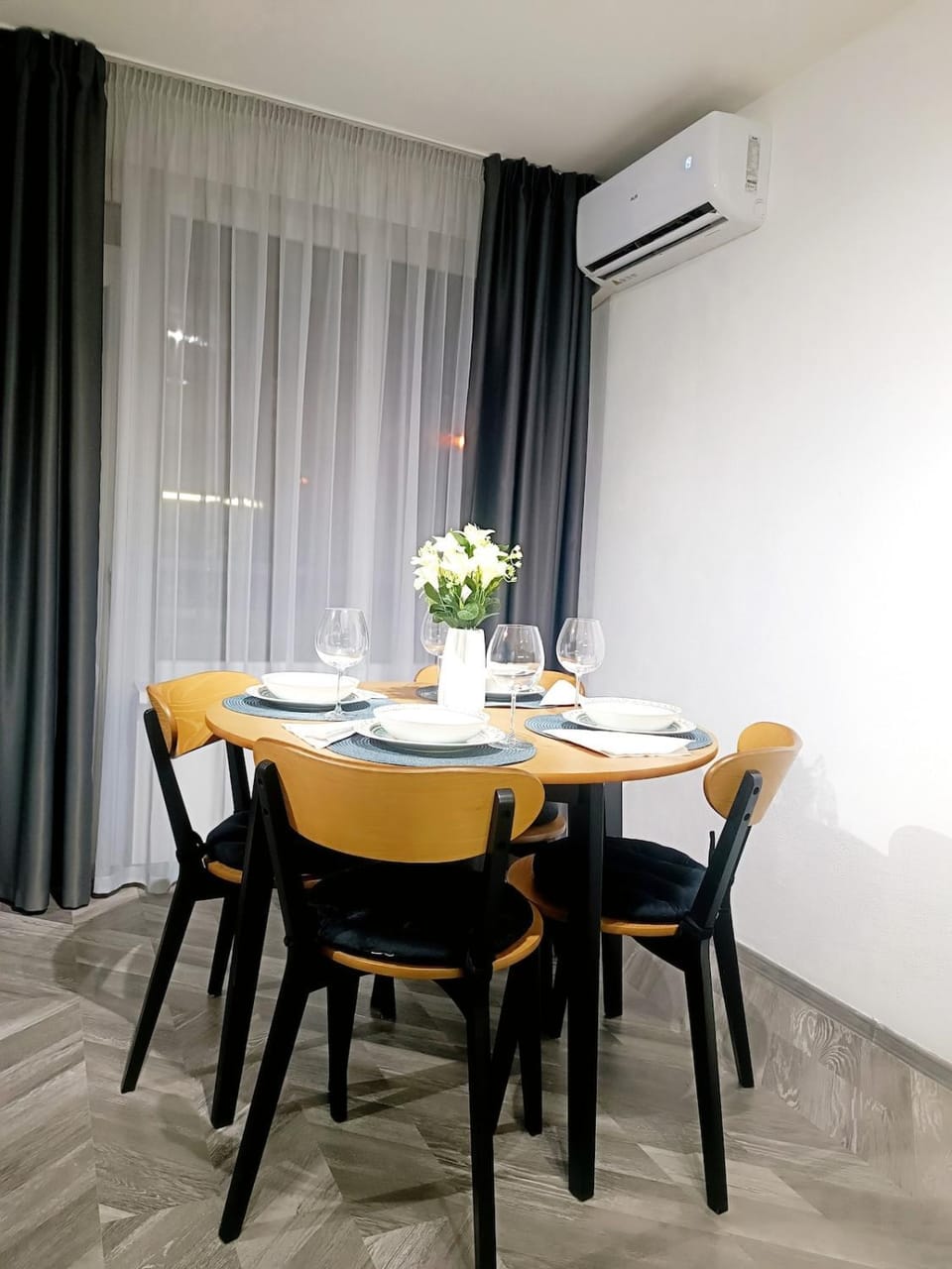 Dining area, air conditioner