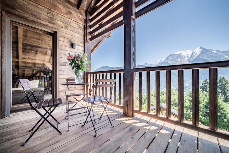 Balcony/Terrace, Mountain view