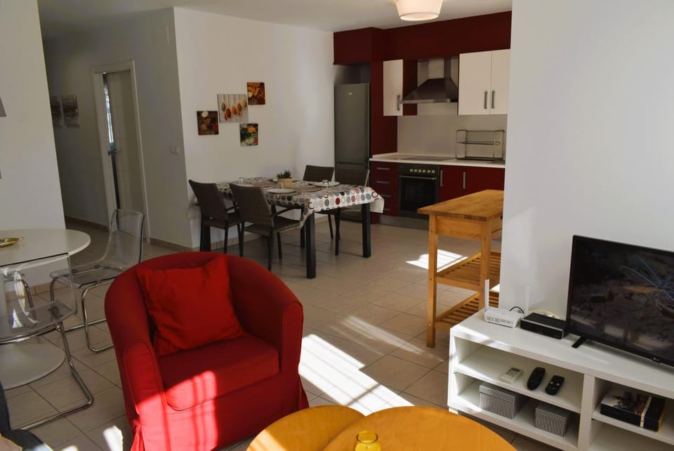TV and multimedia, Kitchen or kitchenette, Living room, Dining area