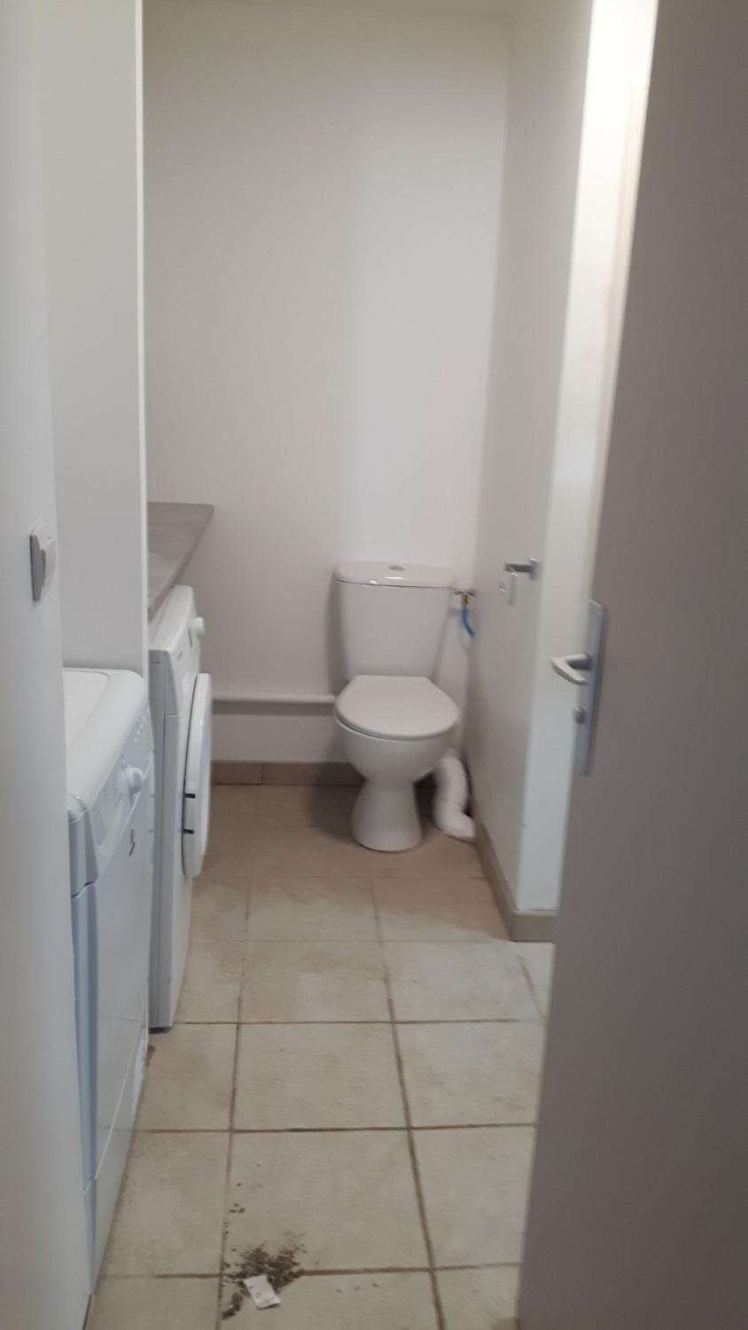 Toilet, Bathroom, washing machine, dryer