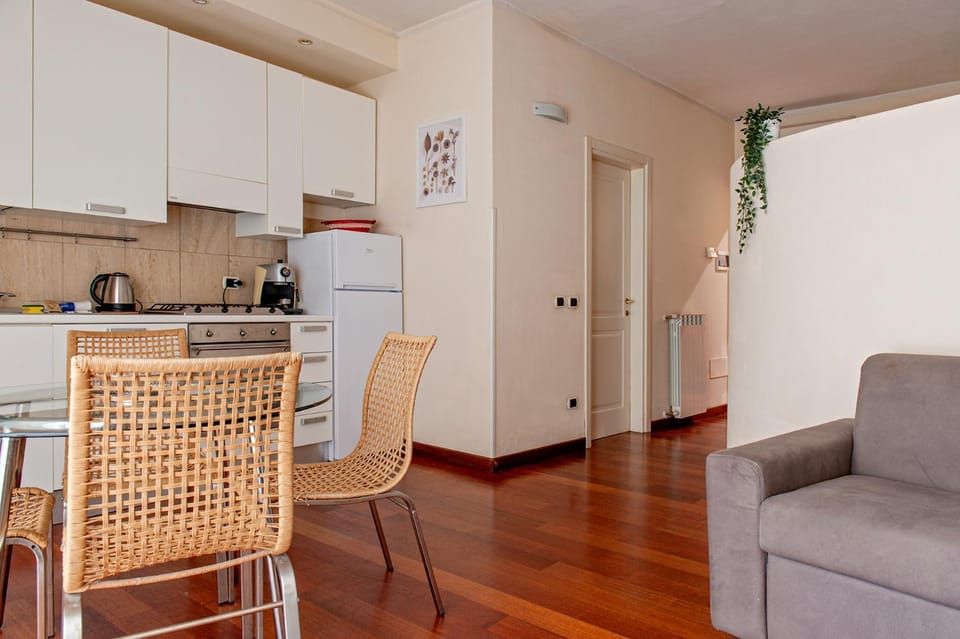 Dining area, kitchen, air conditioner
