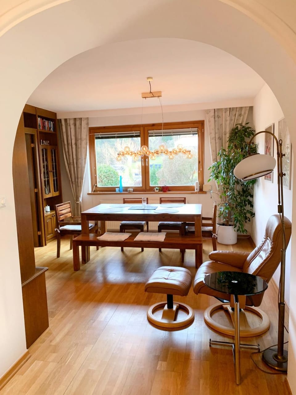 Living room, Dining area