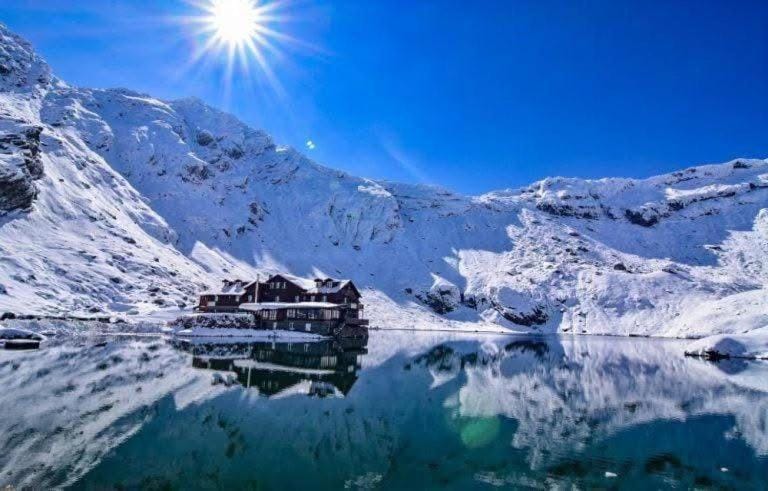 Cabana Bâlea Lac Hotel in Romania