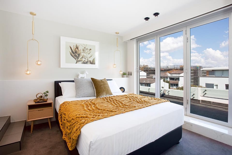 Perfect Located 2-Bed with Spacious Balcony & BBQ Apartment in Sydney