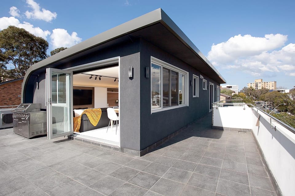 Perfect Located 2-Bed with Spacious Balcony & BBQ Apartment in Sydney