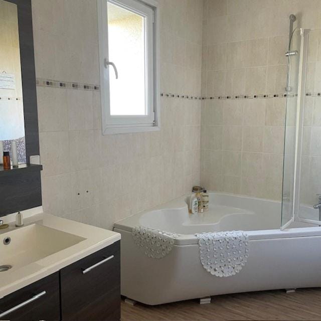 Shower, Bathroom, Bath