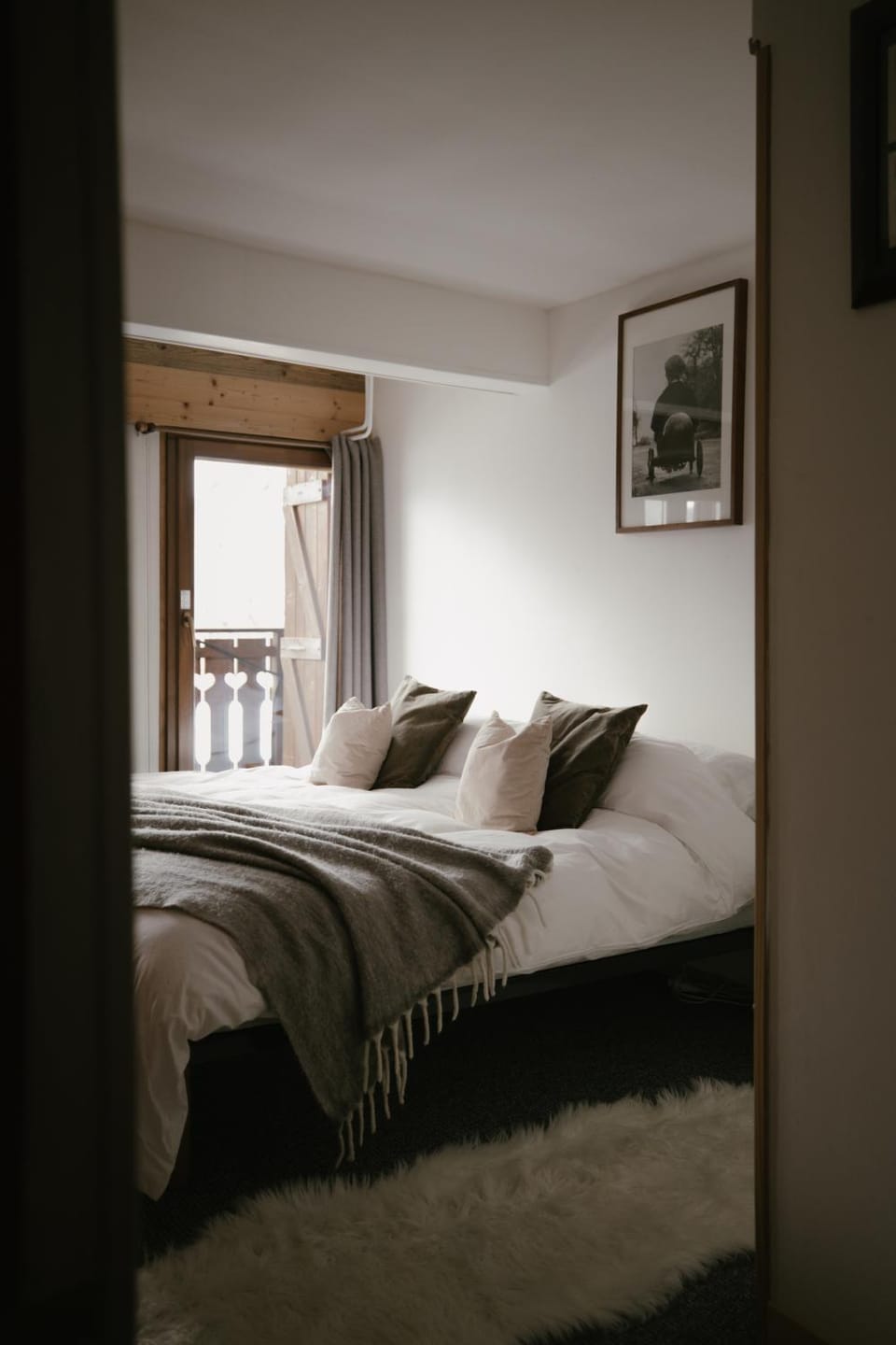 Chalet Châtaigne - Shared Catered Chalet Bed and Breakfast in Châtel