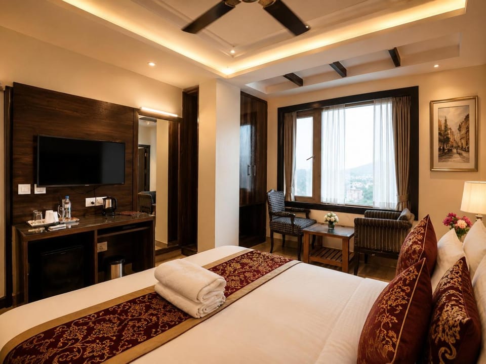 Bed, Photo of the whole room, Bedroom, air conditioner, air conditioner
