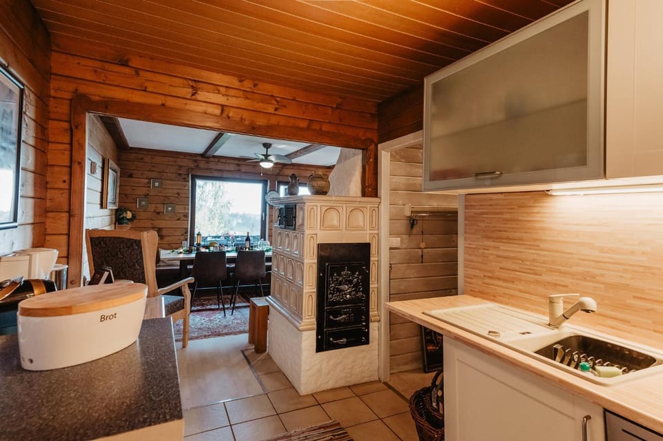 Kitchen or kitchenette, Living room, Seating area