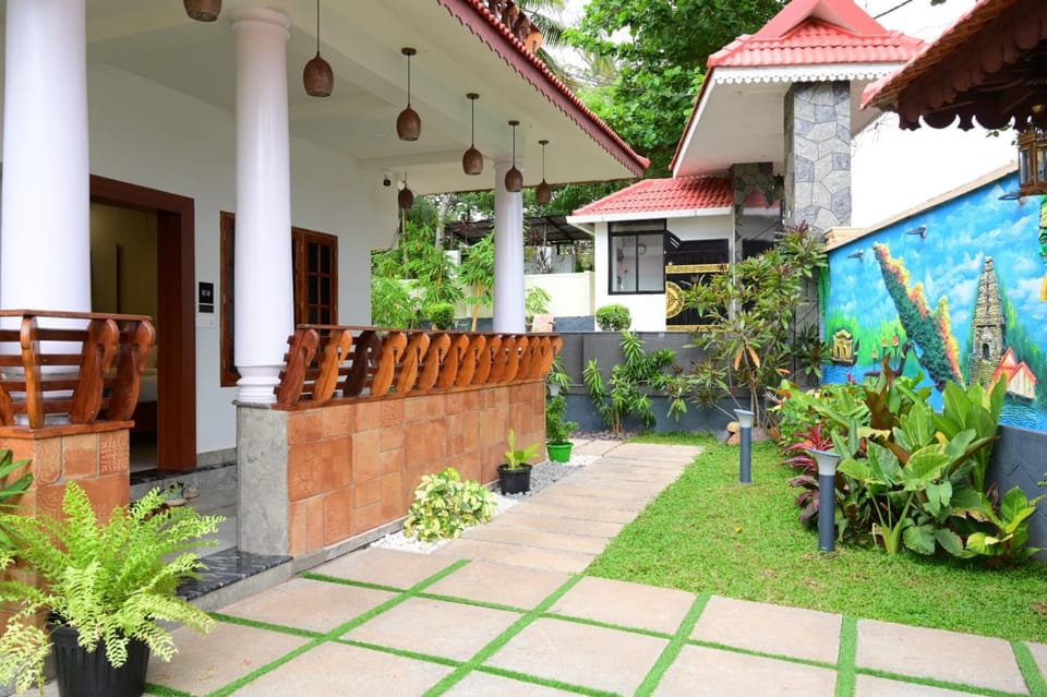 CHECHU's BEACH WALK Hotel in Varkala