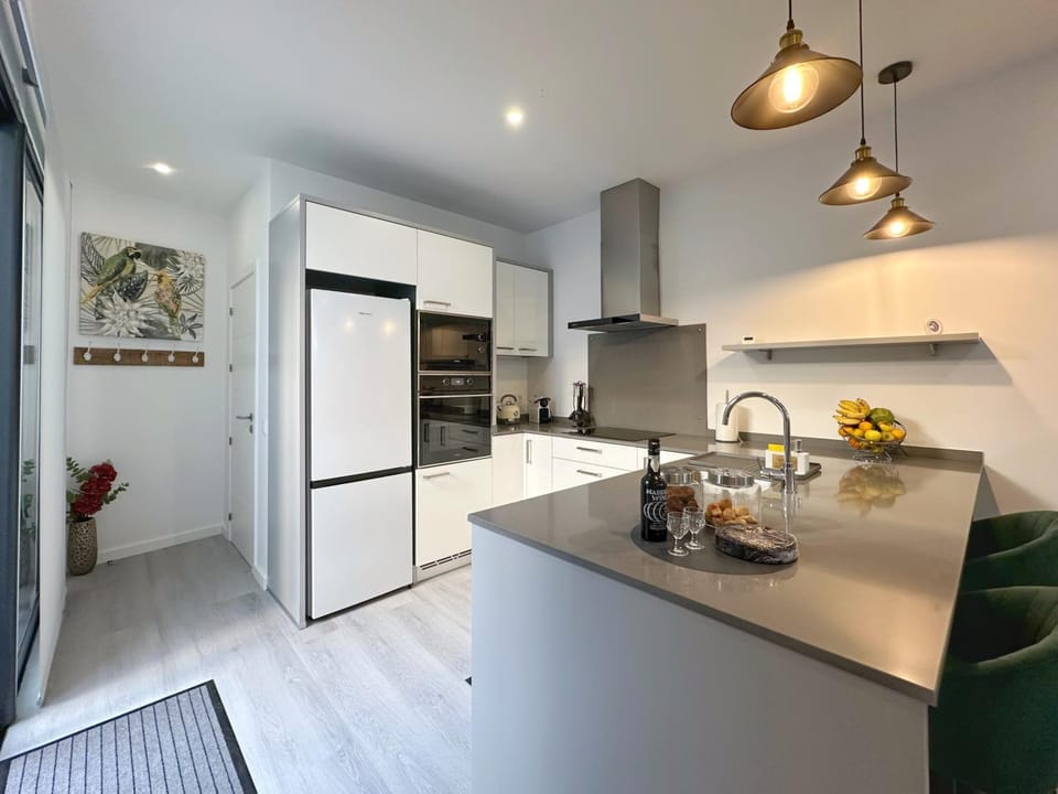 dishwasher, microwave, oven, stove