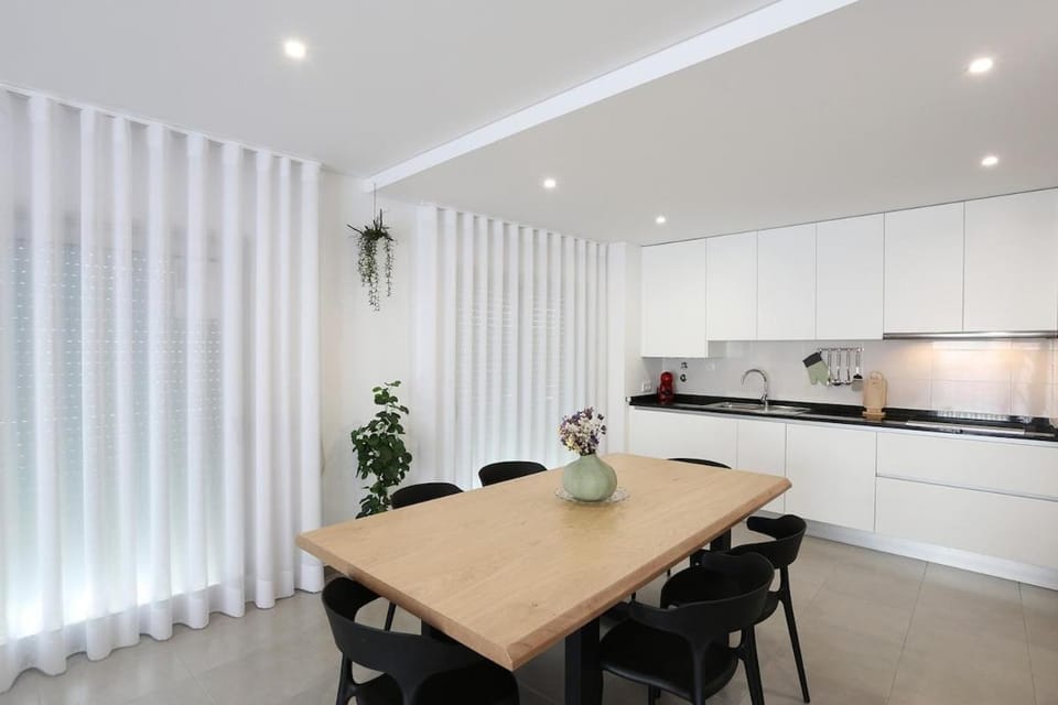 Bright Sítio Apartment in Nazaré