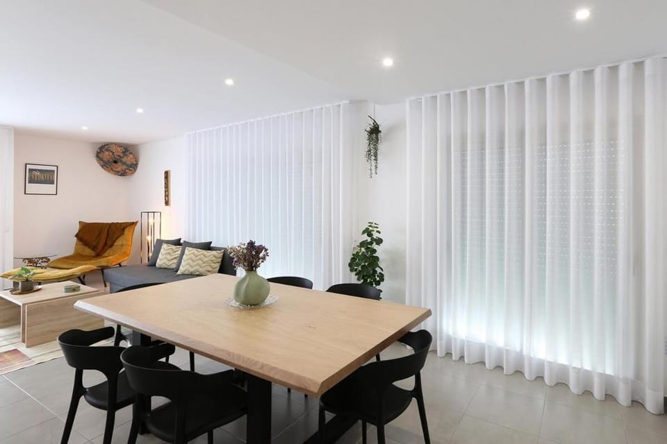 Bright Sítio Apartment in Nazaré