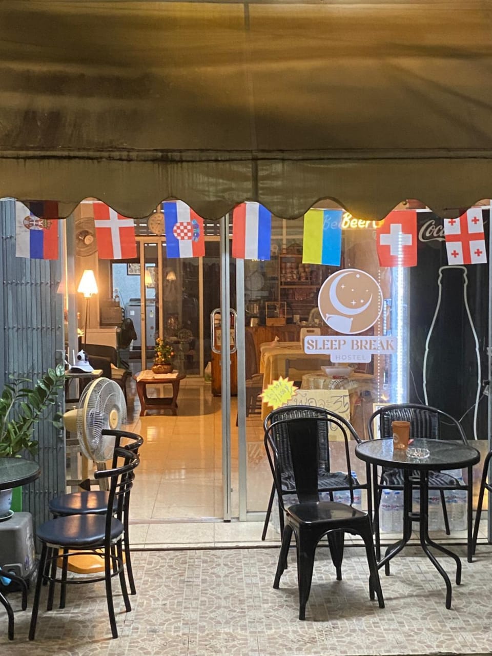 Sleep Break Hostel Sathon Bed and Breakfast in Bangkok