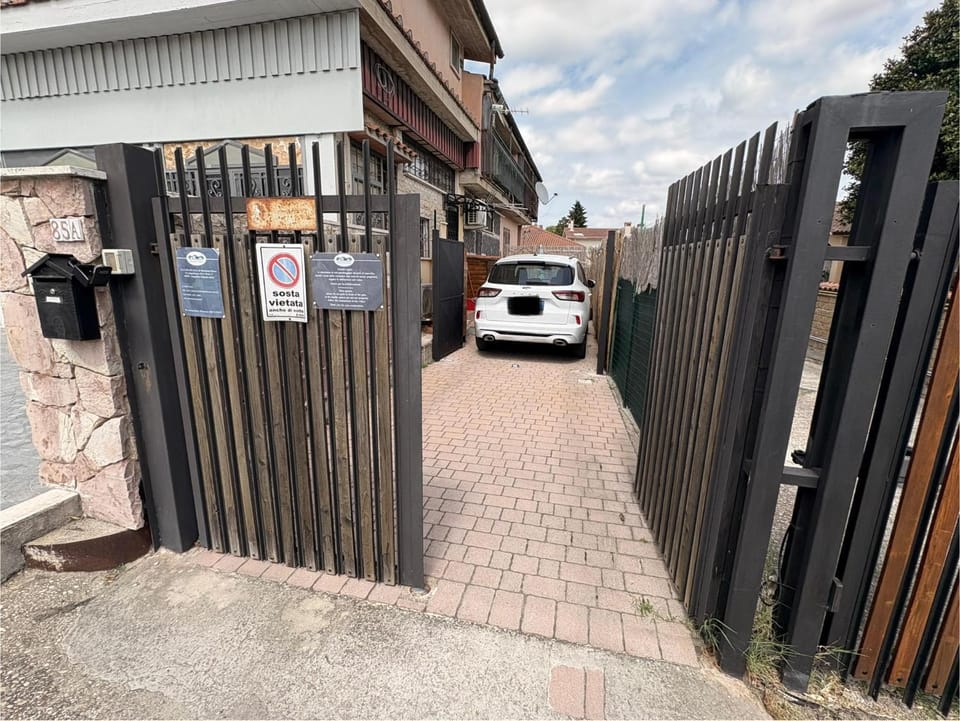 Property building, Day, Parking