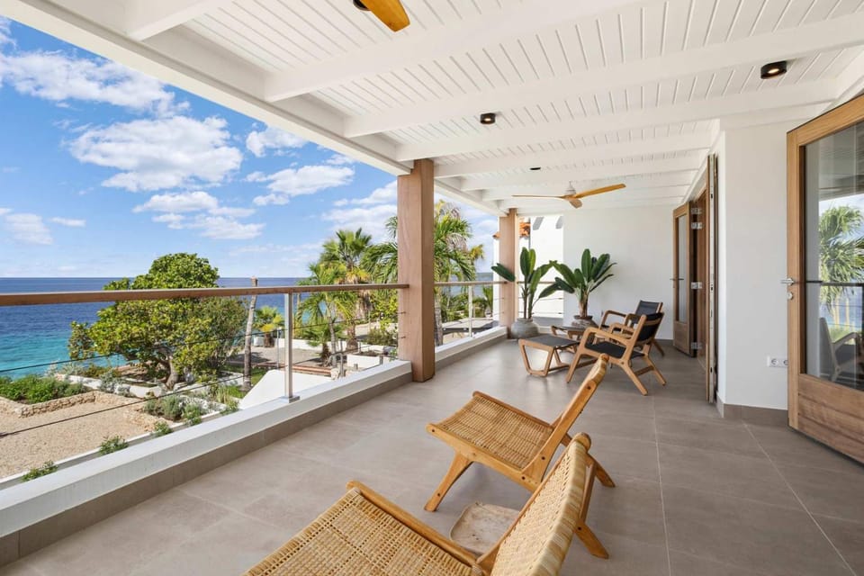 Villa Hamlet Harmony right by the sea with a cooling private pool Villa in Venezuela