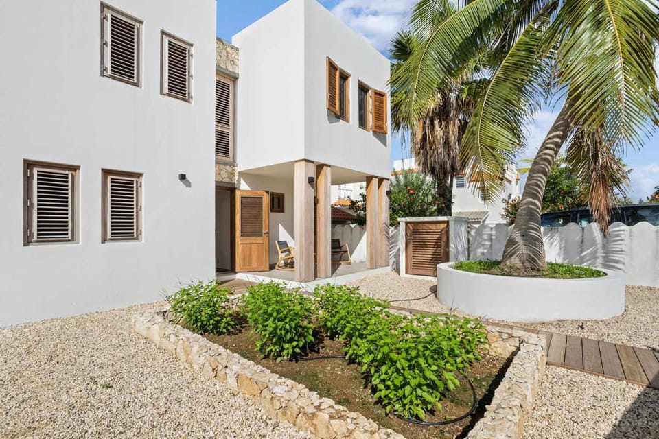 Villa Hamlet Harmony right by the sea with a cooling private pool Villa in Venezuela