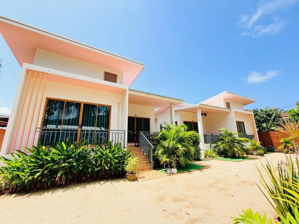 Property building, Garden, Garden view