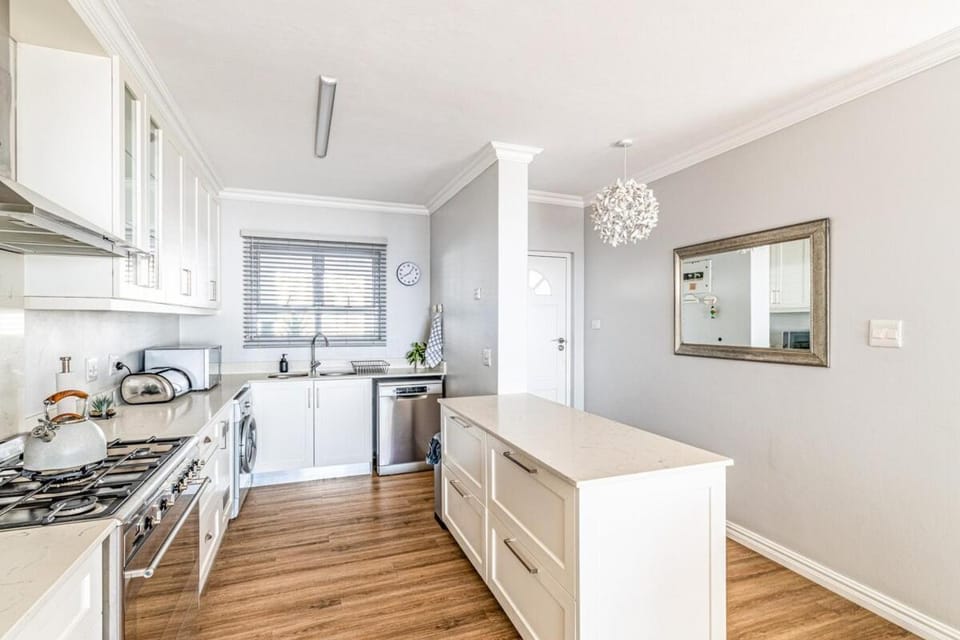 Long Island Oasis Apartment in Dolphin Coast
