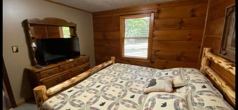 Mountain Laurel House in Sevier County