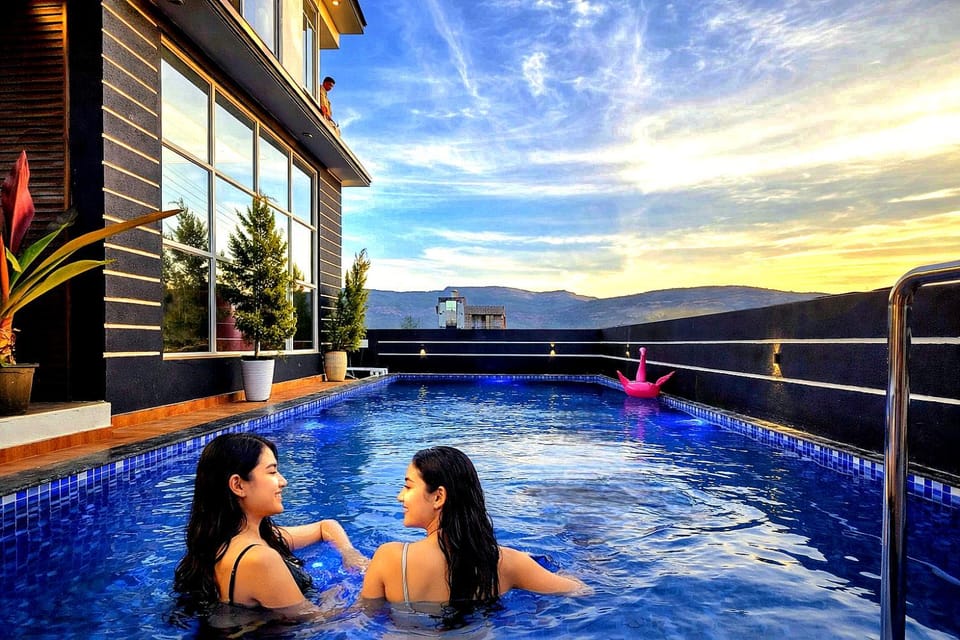 Day, People, Natural landscape, Mountain view, Pool view, Swimming pool, group of guests