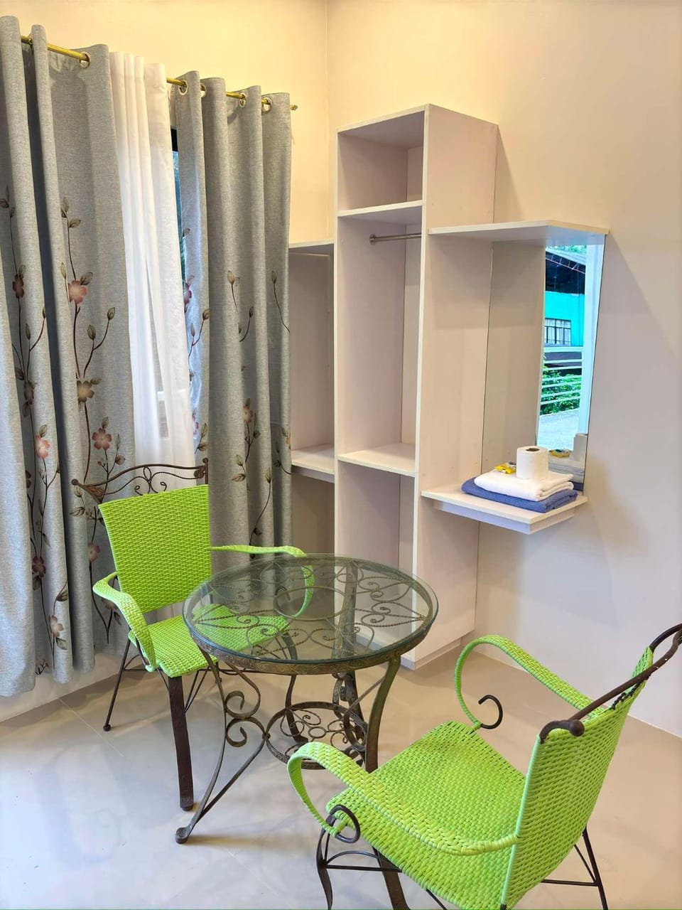 Seating area