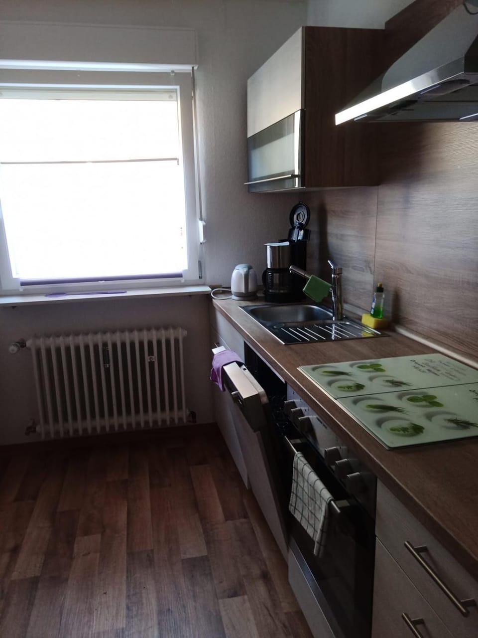 Coffee/tea facilities, Kitchen or kitchenette, stove, stove, kitchen, kitchen