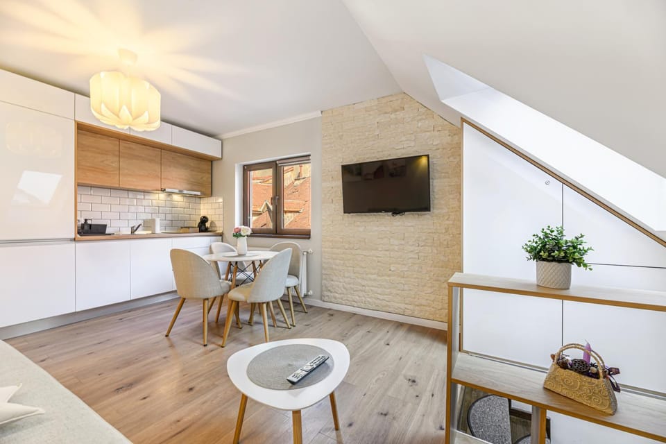 Communal lounge/ TV room, TV and multimedia, Kitchen or kitchenette, Living room, Seating area, Dining area, Evening entertainment, oven, pet friendly