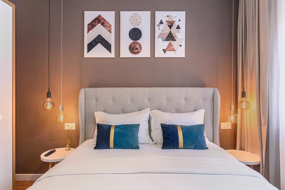Bed, Photo of the whole room, Bedroom